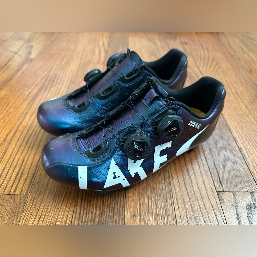 Lake MX 332 Supercross Cycling Shoes, Chameleon Blue Leather, Women’s 6US